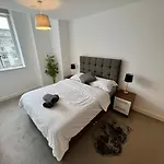 Liverpool Waterfront Apartment